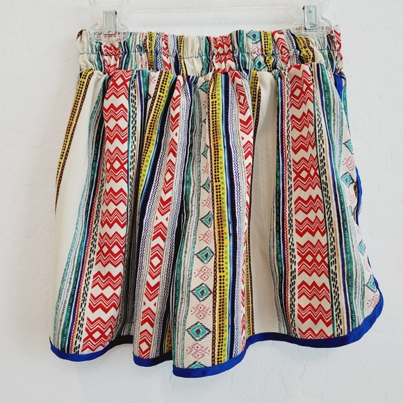 A3 Design Fun Multicolor Pull On Shorts - Picture 4 of 14